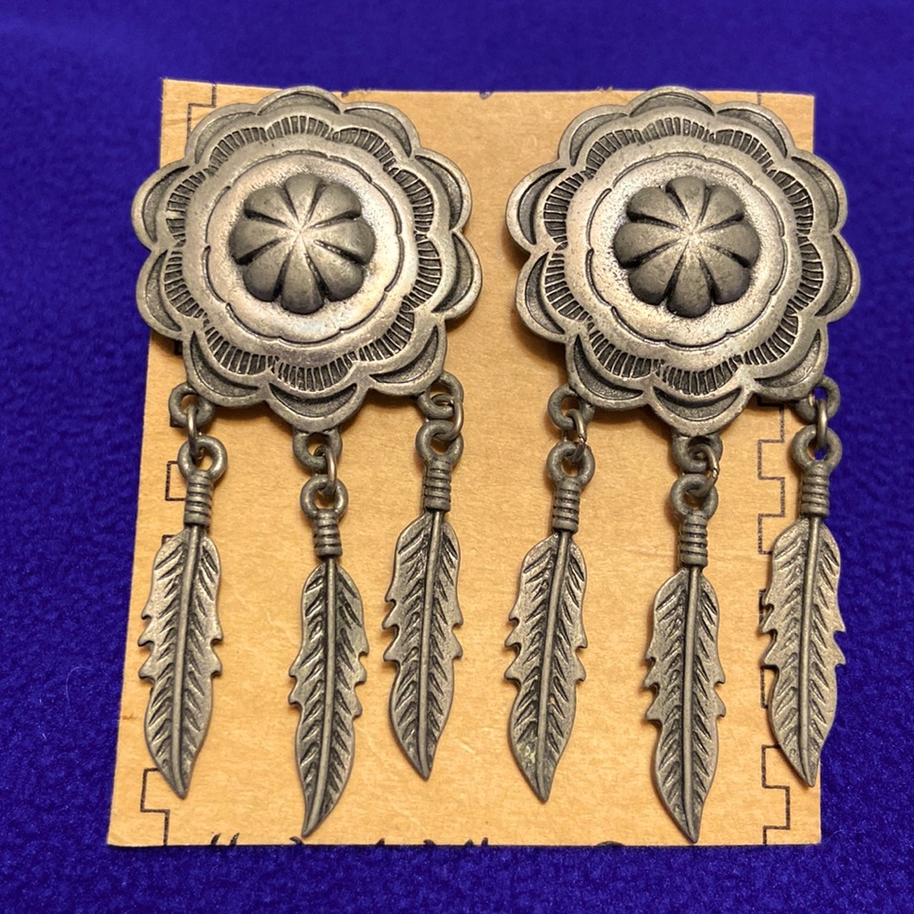 Western Pewter toned Feather earrings - Vintage 90’s Excellent Condition